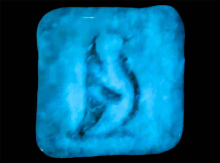 Aqua Glow In The Dark - 4 Ounces (Case of 1)