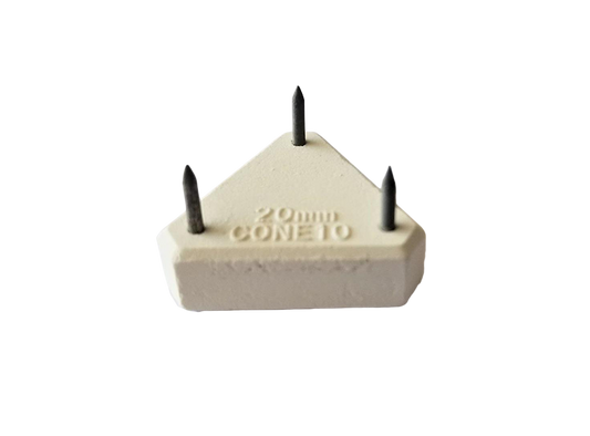 3 Point Triangle Stilt - 20mm/.8" Point To Point (Case of 1)