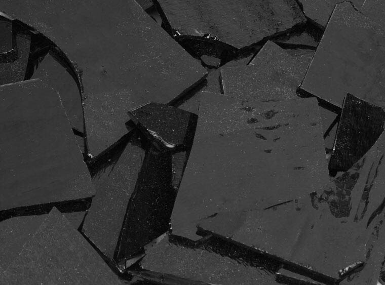 Black Opalescent Buffalo Chips (Case of 1)