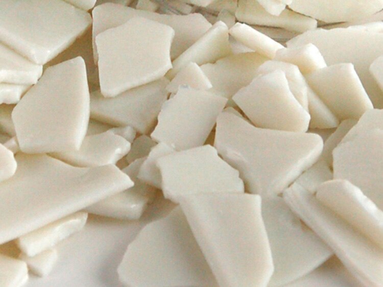 Ivory Opalescent Buffalo Chips (Case of 1)