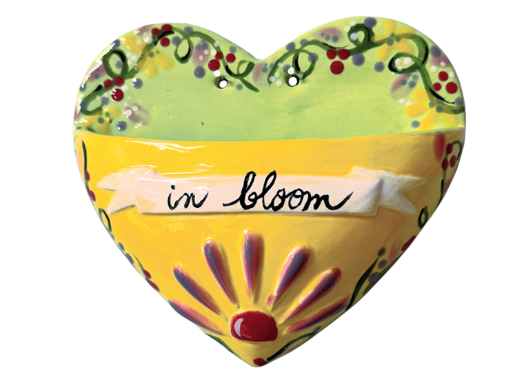 Bisque Mi Amor Wall Pocket (Case of 8)