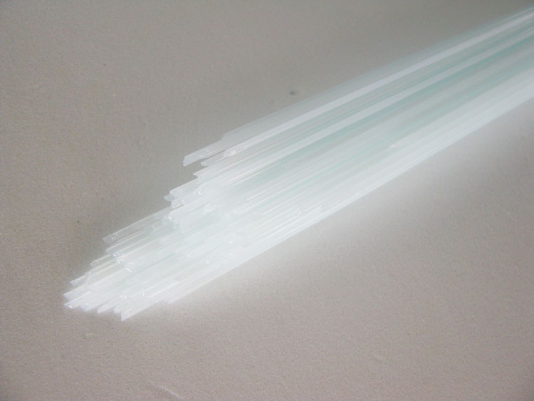 Red Reactive Opalescent Stringers (Case of 1)
