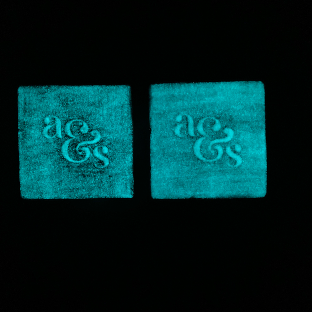 White glow glaze